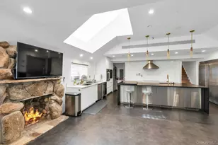 3 Maple St, Glenwood Landing, NY 11547 - Photo 15