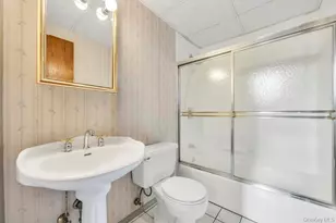 57 New South Rd, Hicksville, NY 11801 - Photo 27