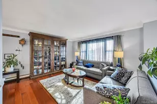 57 New South Rd, Hicksville, NY 11801 - Photo 11