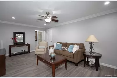 346 Terrace Road #I3-346, Bayport, NY 11705 - Photo 3