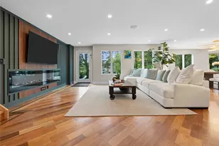 5 N Hills Rd, East Norwich, NY 11732 - Photo 9