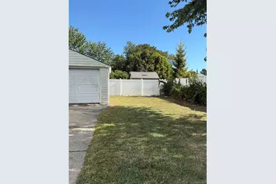 49 Noble Street, North Babylon, NY 11703 - Photo 5