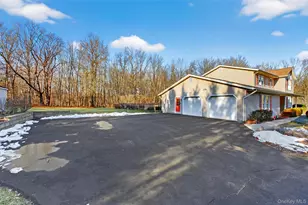 29 Deer Brook Dr, New Windsor, NY 12553 - Photo 33