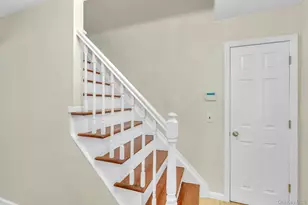 17 Lovell Rd, Hampton Bays, NY 11946 - Photo 5