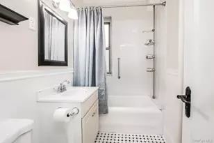 219 Bronx River Rd, Yonkers, NY 10704 - Photo 9