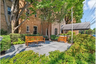 219 Bronx River Road #5A, Yonkers, NY 10704 - Photo 3