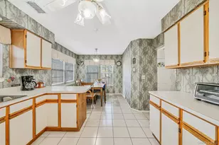 11 Gazebo Ln, Holtsville, NY 11742 - Photo 11