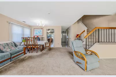 11 Gazebo Lane, Holtsville, NY 11742 - Photo 15