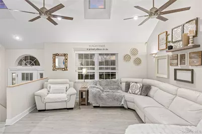 45 Jackson Street, East Islip, NY 11730 - Photo 11