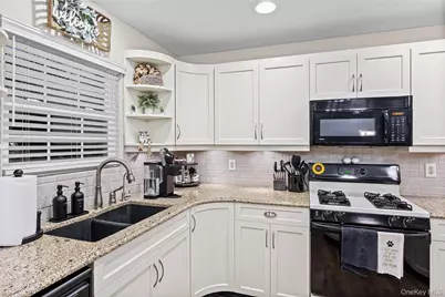 45 Jackson Street, East Islip, NY 11730 - Photo 3