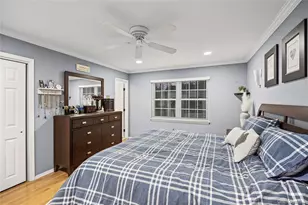 45 Jackson St, East Islip, NY 11730 - Photo 17