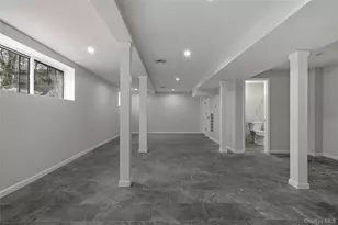 17 Tatterson St, Roslyn, NY 11576 - Photo 25