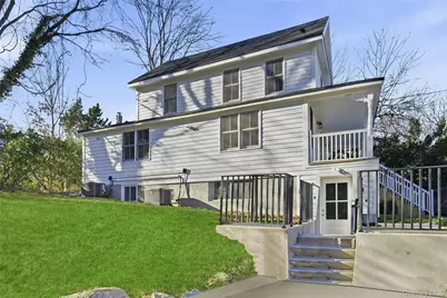 17 Tatterson Street, Roslyn, NY 11576 - Photo 5