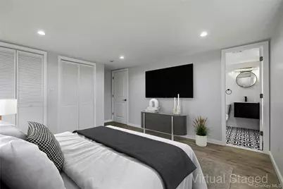 17 Tatterson Street, Roslyn, NY 11576 - Photo 19