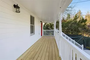 17 Tatterson St, Roslyn, NY 11576 - Photo 7