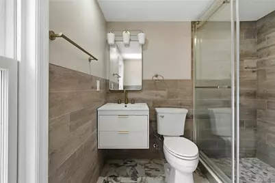 17 Tatterson Street, Roslyn, NY 11576 - Photo 21