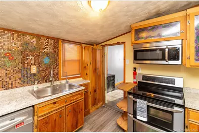 21 Harvey Street, Hyde Park, NY 12538 - Photo 11