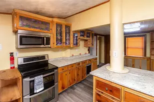 21 Harvey St, Hyde Park, NY 12538 - Photo 13