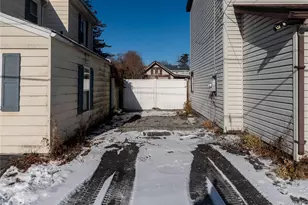 21 Harvey St, Hyde Park, NY 12538 - Photo 39