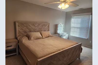 334 Artist Lake Drive, Middle Island, NY 11953 - Photo 11