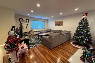 14-81 212th St, Bayside, NY 11360 - Photo 3