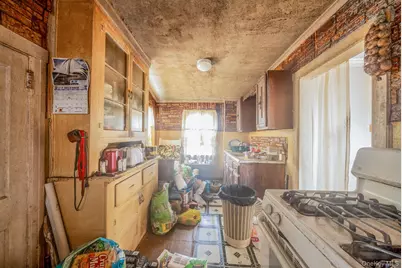 633 Hill Street, Uniondale, NY 11553 - Photo 21