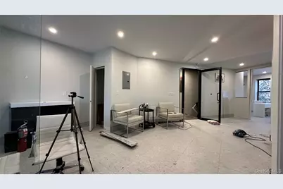 1521 E New York Avenue, Brooklyn, NY 11212 - Photo 21