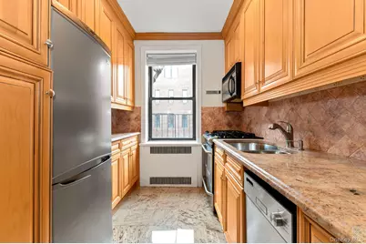 25-40 31st Avenue #6E, Astoria, NY 11106 - Photo 11
