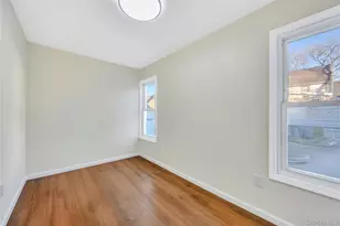 100-35 204th St, Hollis, NY 11423 - Photo 21