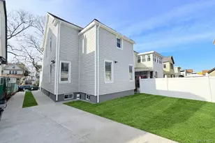 100-35 204th St, Hollis, NY 11423 - Photo 37