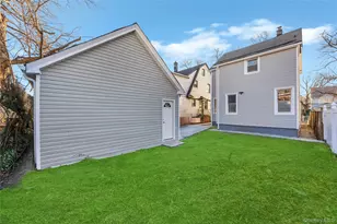 100-35 204th St, Hollis, NY 11423 - Photo 37