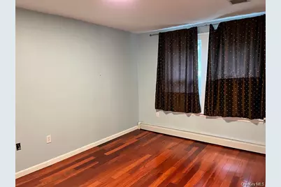 21 Nassau Road, Great Neck, NY 11021 - Photo 3