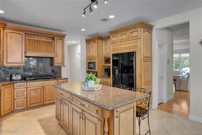 7 Pitch Pine Court, Northport, NY 11768 - Photo 13