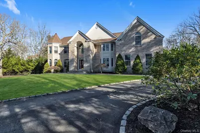 7 Pitch Pine Court, Northport, NY 11768 - Photo 3