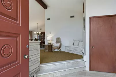 11 Washington Place, Port Washington, NY 11050 - Photo 9