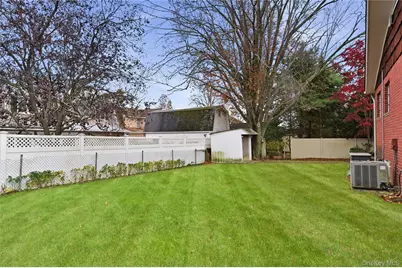 11 Washington Place, Port Washington, NY 11050 - Photo 7