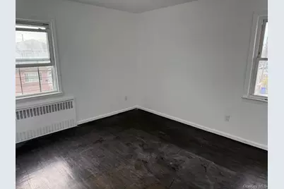 827 Hartman Lane, Far Rockaway, NY 11691 - Photo 11