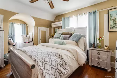 122 Hamilton Road, Hempstead, NY 11550 - Photo 9