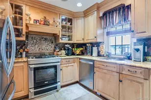 122 Hamilton Rd, Hempstead, NY 11550 - Photo 5