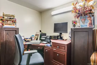 122 Hamilton Road, Hempstead, NY 11550 - Photo 15