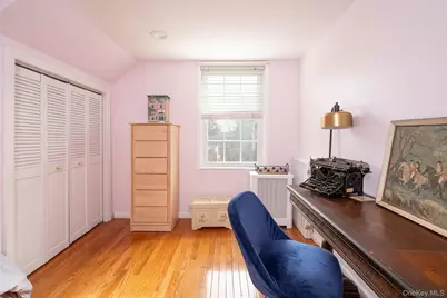 469 Minnieford Avenue, Bronx, NY 10464 - Photo 13