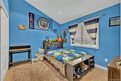 1863 Chester Drive, East Meadow, NY 11554 - Photo 21