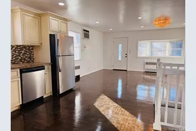 9 Ferndale Drive, Hicksville, NY 11801 - Photo 11