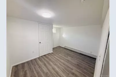 9 Ferndale Drive, Hicksville, NY 11801 - Photo 23