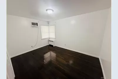 9 Ferndale Drive, Hicksville, NY 11801 - Photo 17