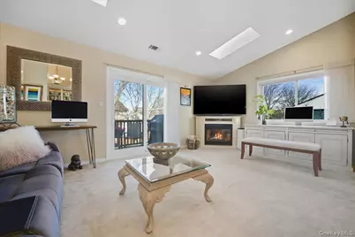 100 Daly Boulevard #1402, Oceanside, NY 11572 - Photo 9