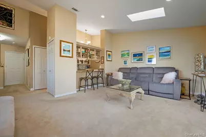 100 Daly Boulevard #1402, Oceanside, NY 11572 - Photo 11