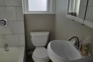 18 Davis St, Poughkeepsie, NY 12601 - Photo 9