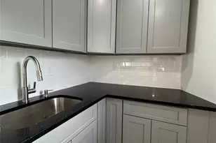 110-55 159th St, Jamaica, NY 11433 - Photo 7