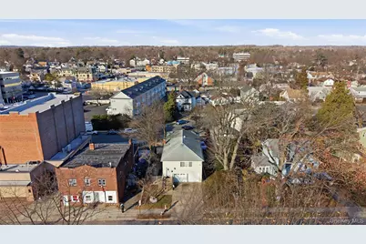 [Address not provided], Westbury, NY 11590 - Photo 3